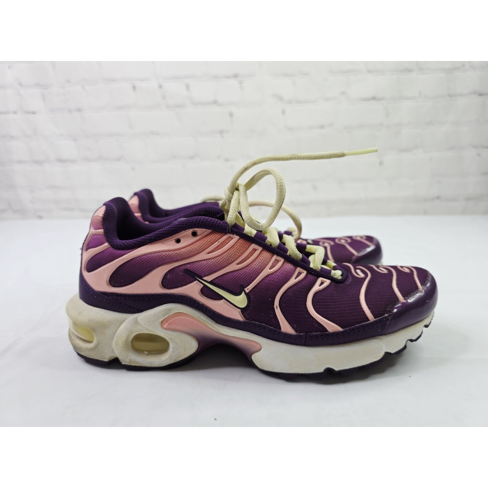 Nike Air Max Plus TN Tuned Lucky Charms Sneakers Purple Girl's Size 7Y